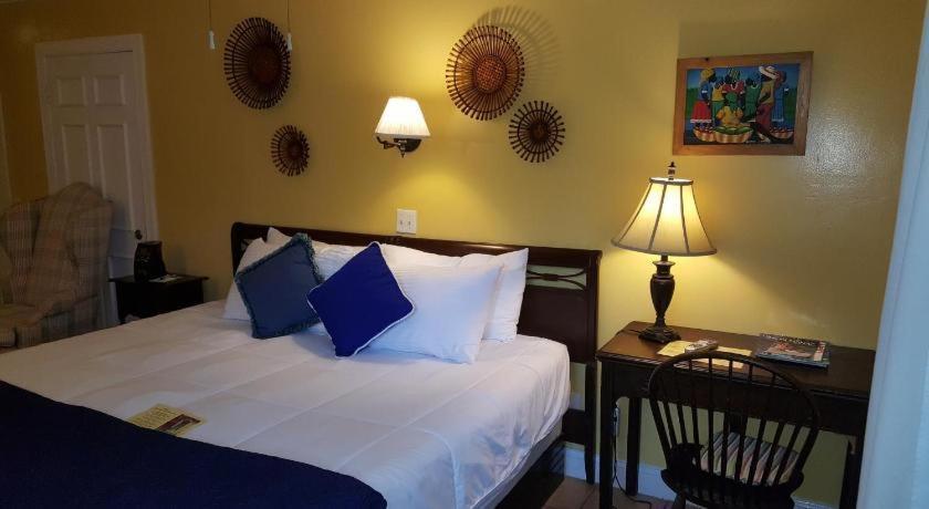 The Caribbean Court Boutique Hotel Vero Beach Exterior foto